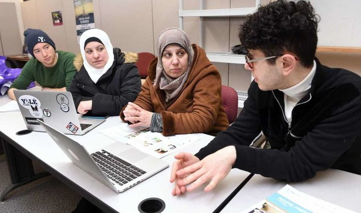 Yale Students, Refugees Join with Delicious Results (New Haven Register)